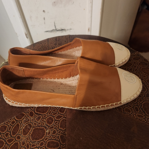 Stunning tory burch flats - Picture 4 of 8